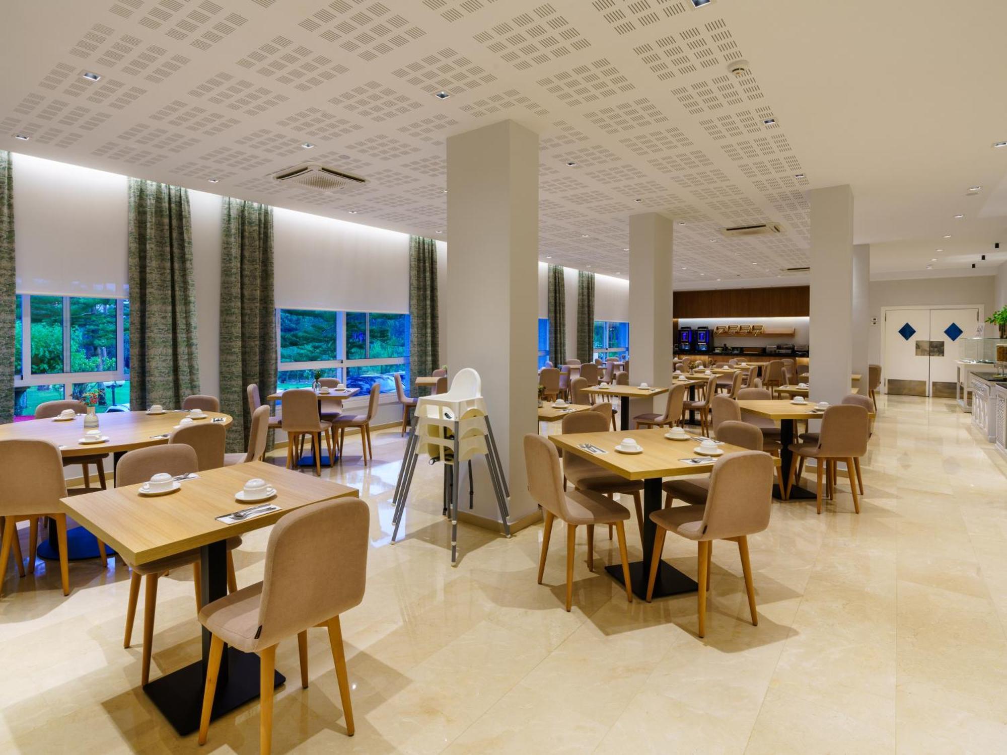 Hotel Spa Atlantico San Vicente Do Mar Exterior photo